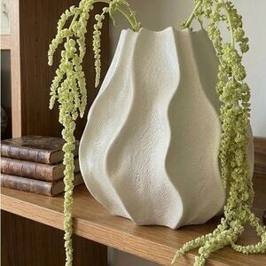 Textured Cream Wave Ceramic Vase - Decorative Home Accent
